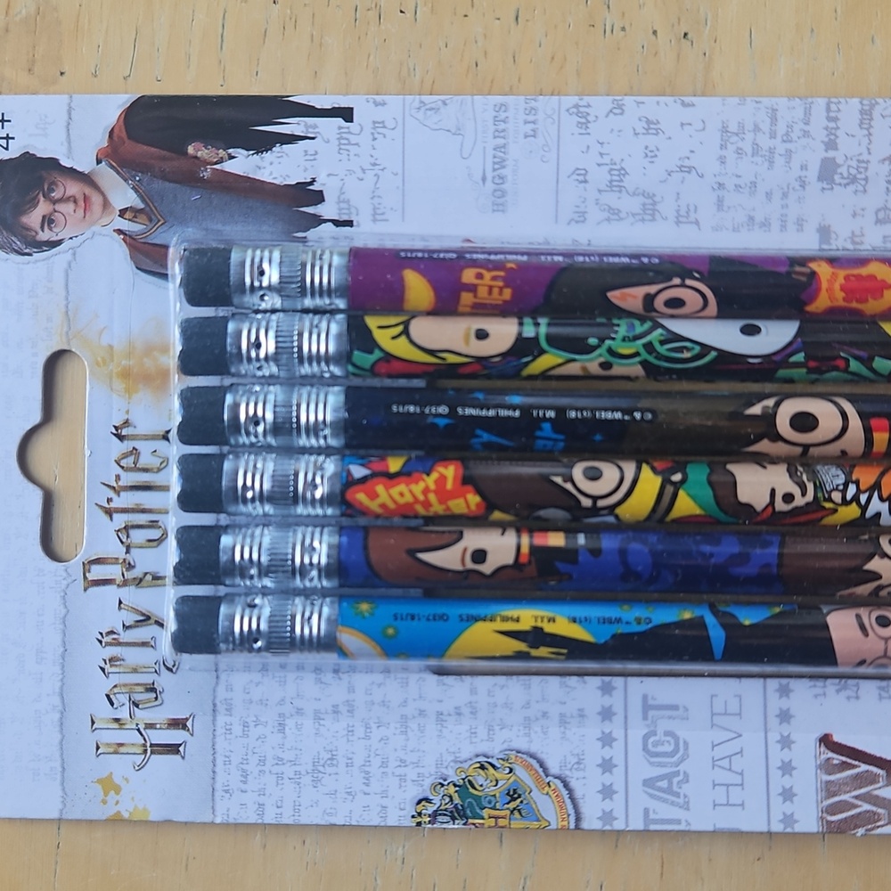 HARRY POTTER PENCILS - Picture 2 of 11
